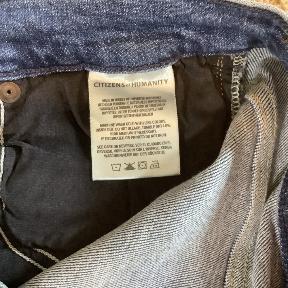 Citizens of Humanity Emerson Slim Fit Boyfriend Jeans Size 32 Distressed - Picture 7 of 12